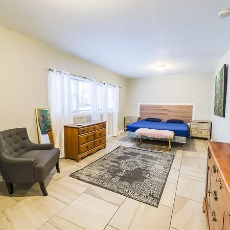 Large 6Br, 6 Bath In The City Of Niagarafälle Exterior foto