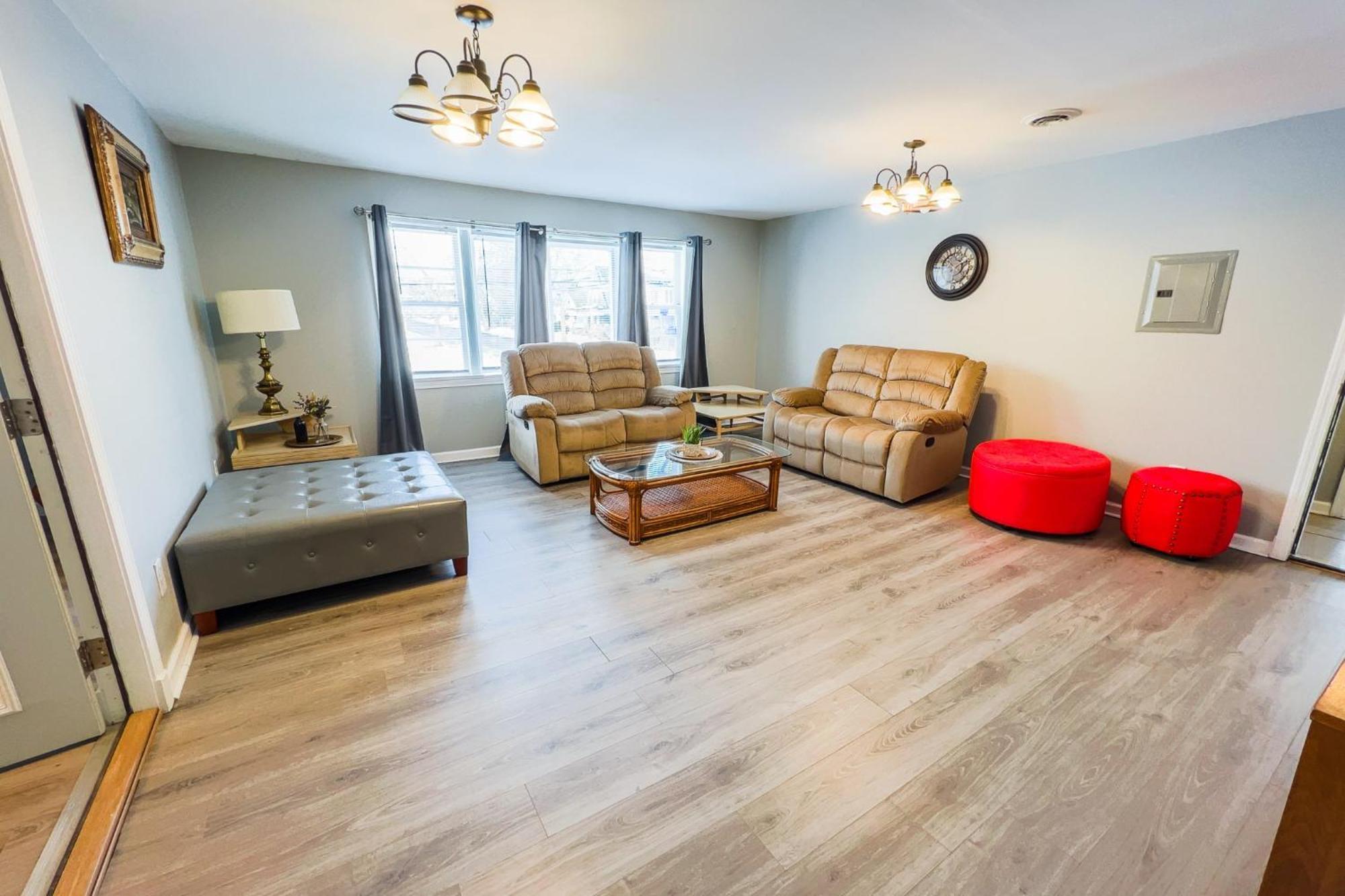 Large 6Br, 6 Bath In The City Of Niagarafälle Exterior foto