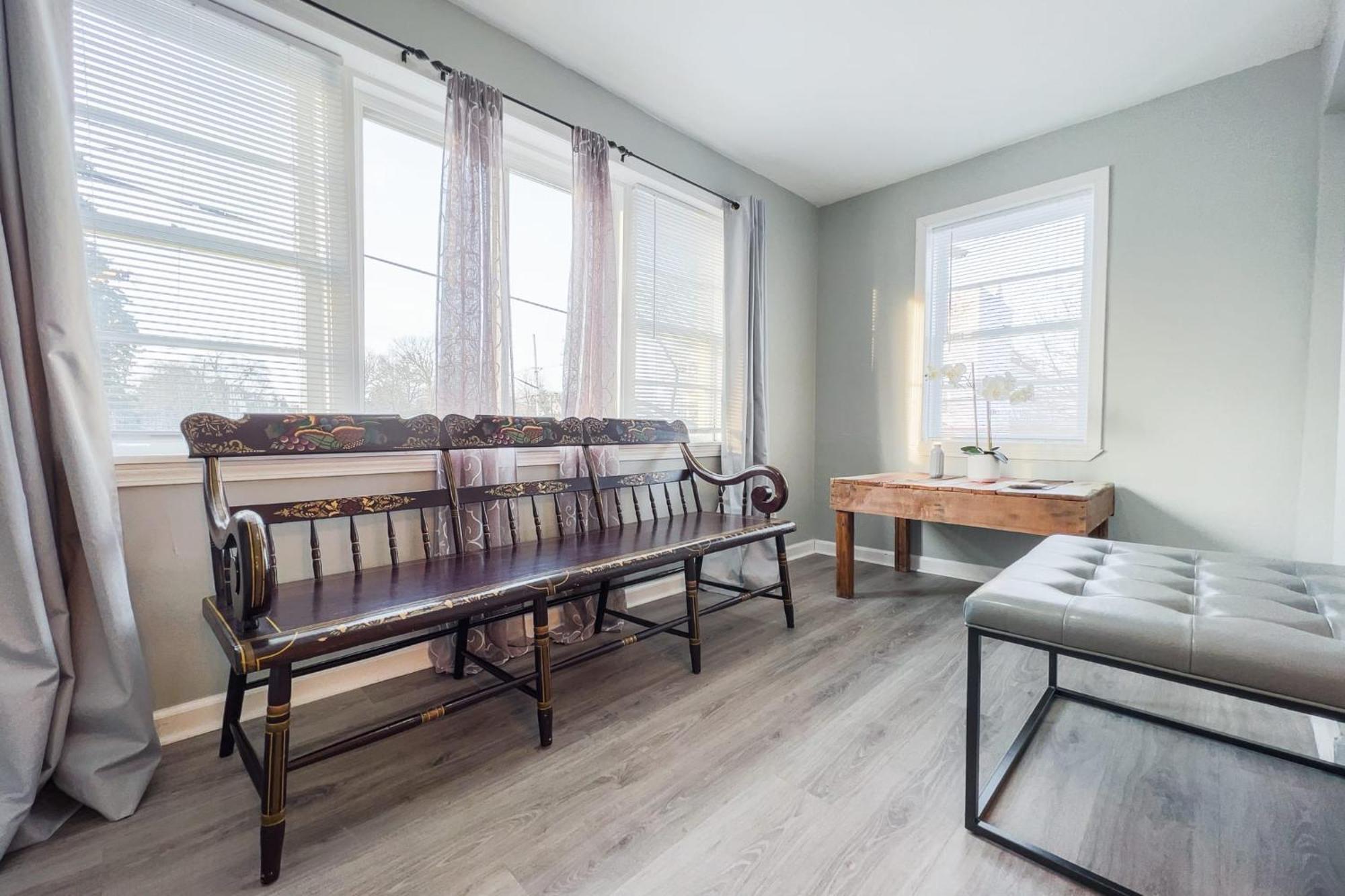 Large 6Br, 6 Bath In The City Of Niagarafälle Exterior foto